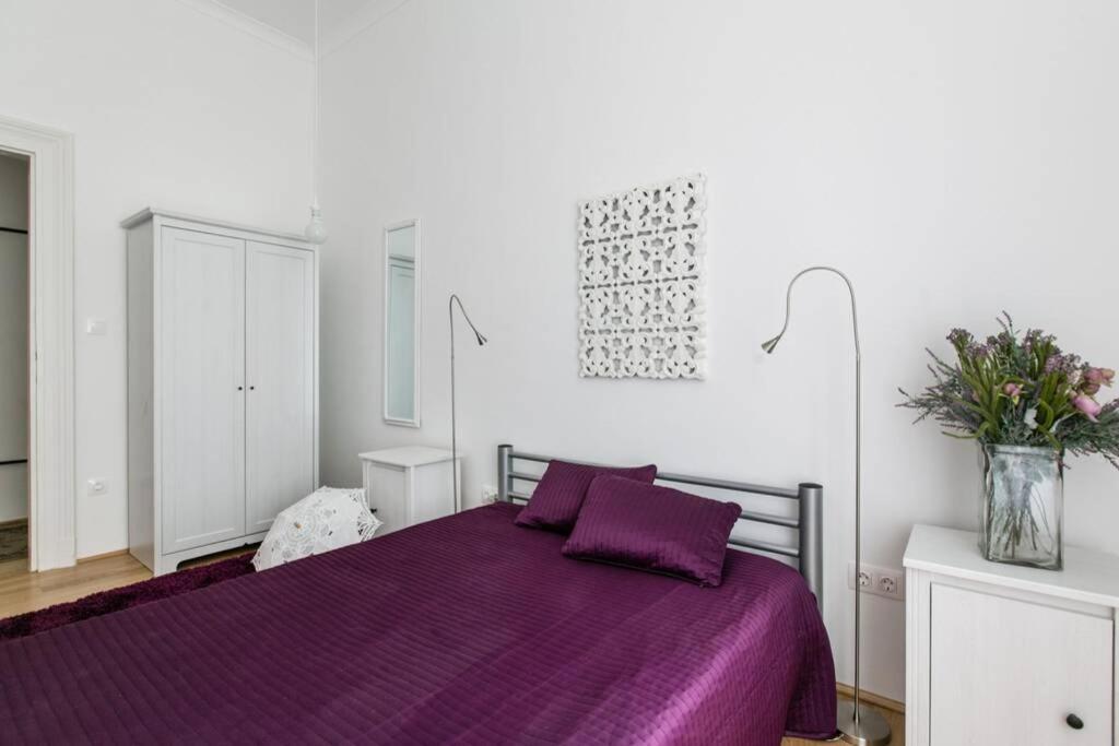 Your Gorgeous And Spacious Dream Free Parking